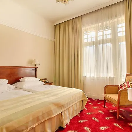 Ensana Thermia Palace Hotel 5*