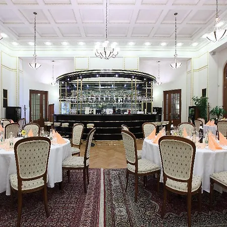 Ensana Thermia Palace 5* Piest'any