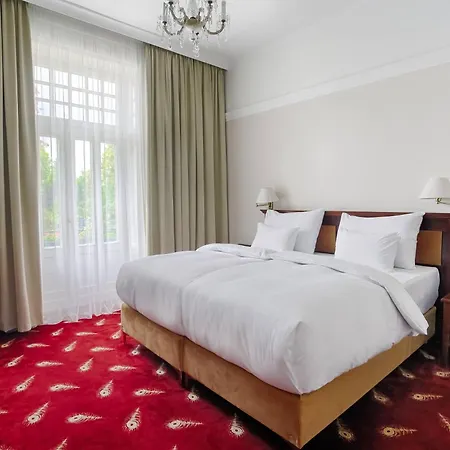 Ensana Thermia Palace 5*