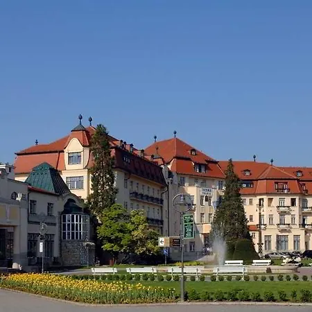 Ensana Thermia Palace Hotel