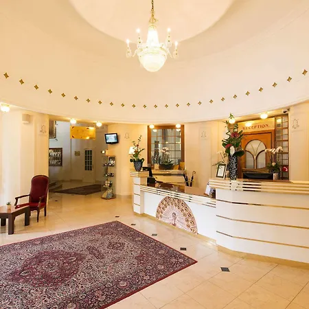 מלון Ensana Thermia Palace פישטני