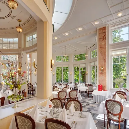 Ensana Thermia Palace 5* Πιεστάνυ