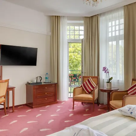 Ensana Thermia Palace Πιεστάνυ