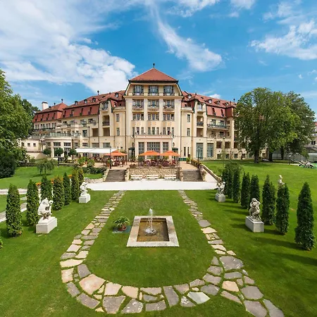 Ensana Thermia Palace Hotel Piest'any