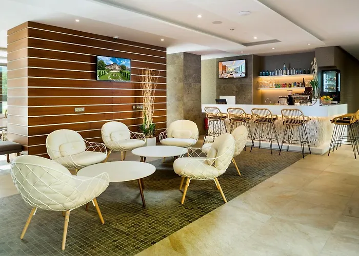 Ensana Thermia Palace 5*