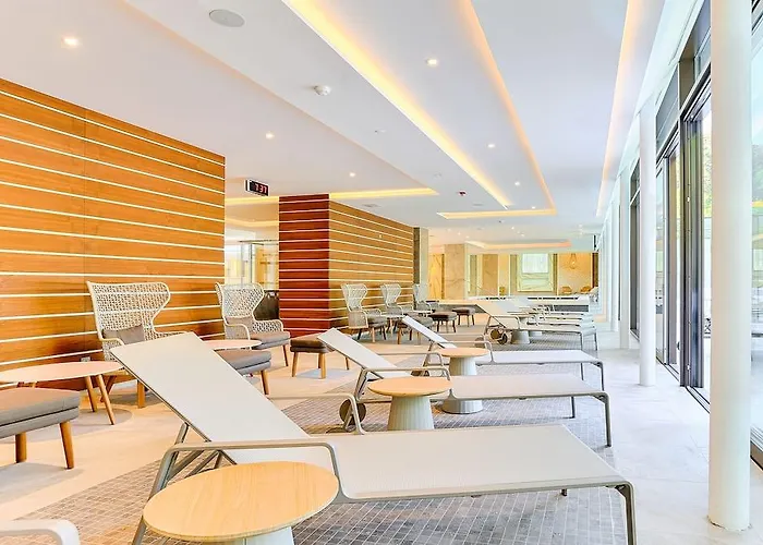 Ensana Thermia Palace 5* 皮耶什佳尼