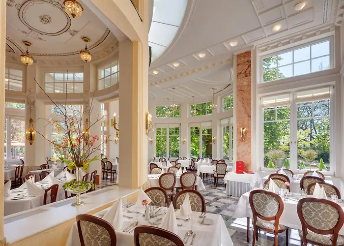 Ensana Thermia Palace 5* 皮耶什佳尼